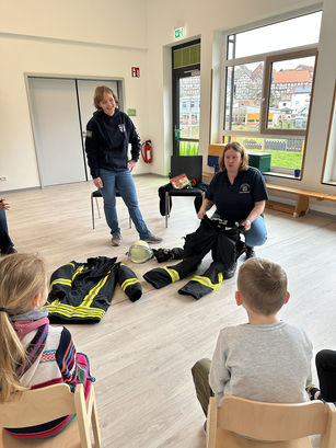 Brandschutzerziehung in der neuen Kindertagesstätte St. Vinzenz in Naumburg 